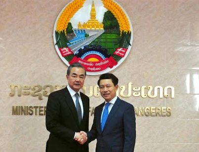 Laos Miskin Menunjukkan Perlawanan Menjadi Klien China