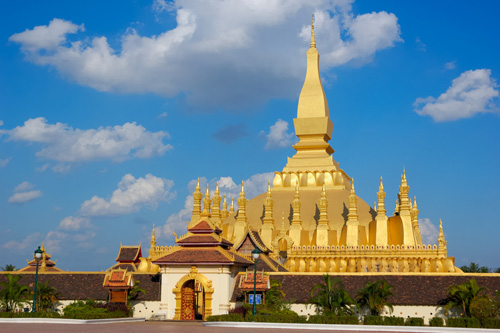 Merajut Kisah Sukses Bisnis Pariwisata di Laos